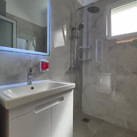 公寓式酒店 Roxhest Sarandë