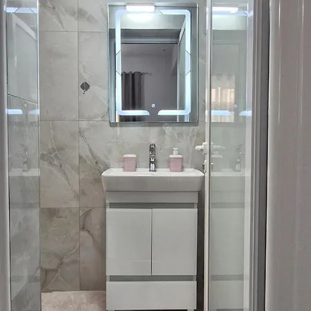 Roxhest 公寓式酒店 3*