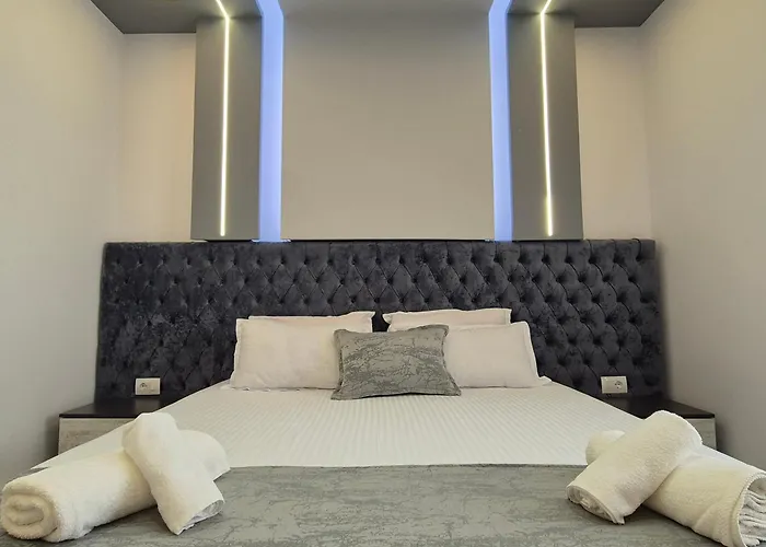 Roxhest アパートホテル