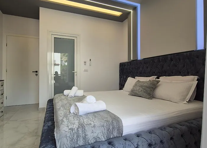 アパートホテル Roxhest