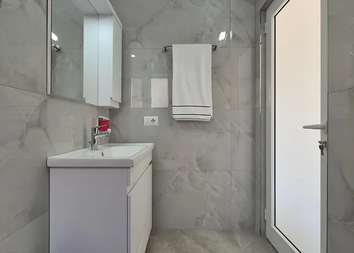 アパートホテル Roxhest