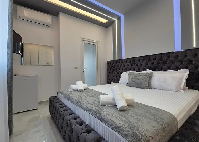 Roxhest Sarandë