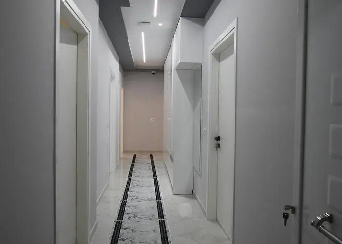 アパートホテル Roxhest 3*