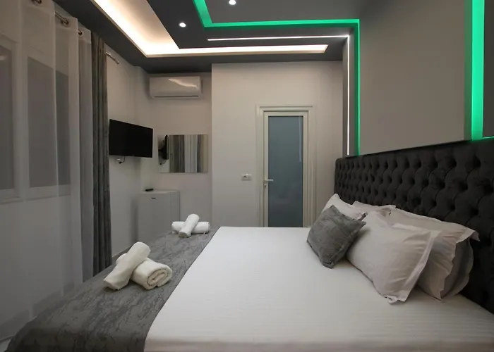 アパートホテル Roxhest