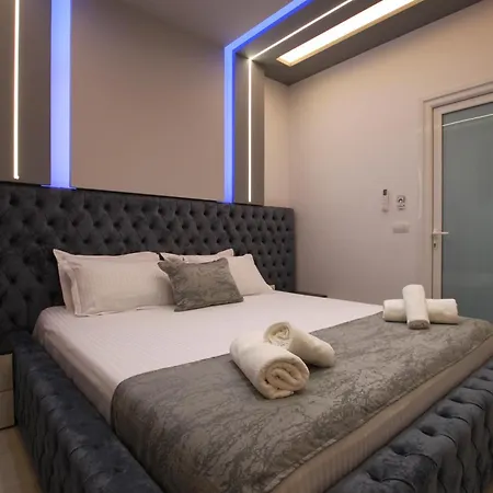 Roxhest * Sarandë