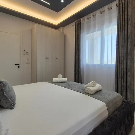 Aparthotel Roxhest Sarandë