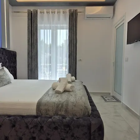 Roxhest Sarande