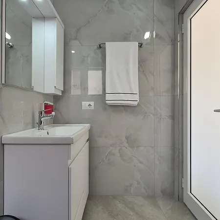 Ξενοδοχείο με διαμερίσματα Roxhest