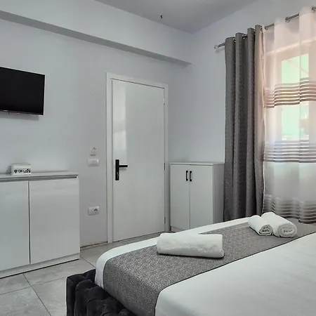 Roxhest Σαράντα